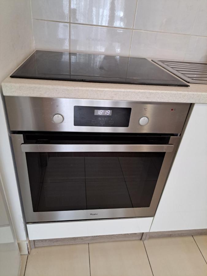 Mariposa, Apartment With Balcony, Private Parking In The Garage, Near The Biggest Shopping Center Mall Of Split Dış mekan fotoğraf
