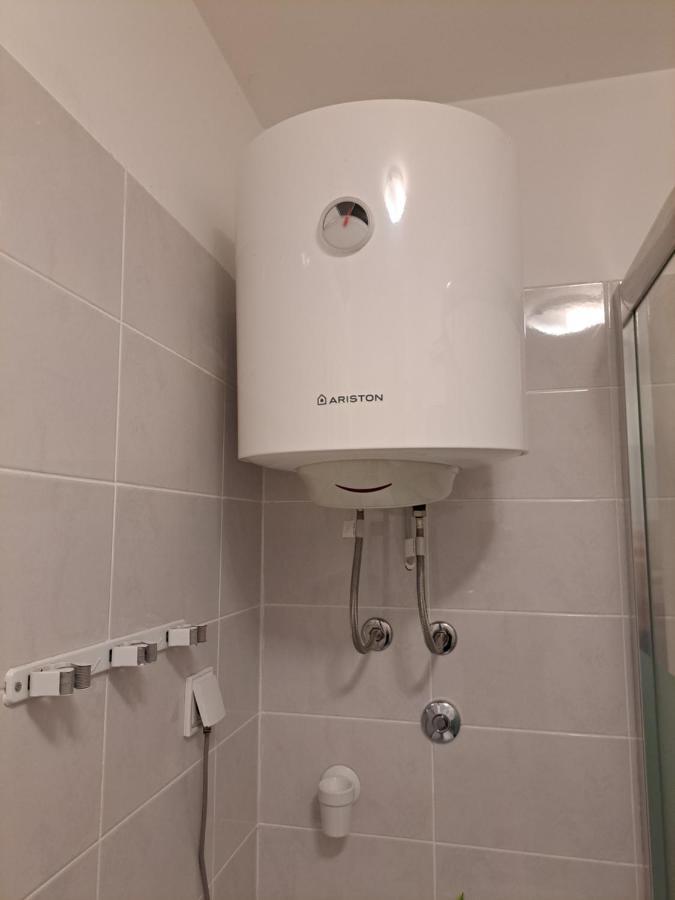 Mariposa, Apartment With Balcony, Private Parking In The Garage, Near The Biggest Shopping Center Mall Of Split Dış mekan fotoğraf