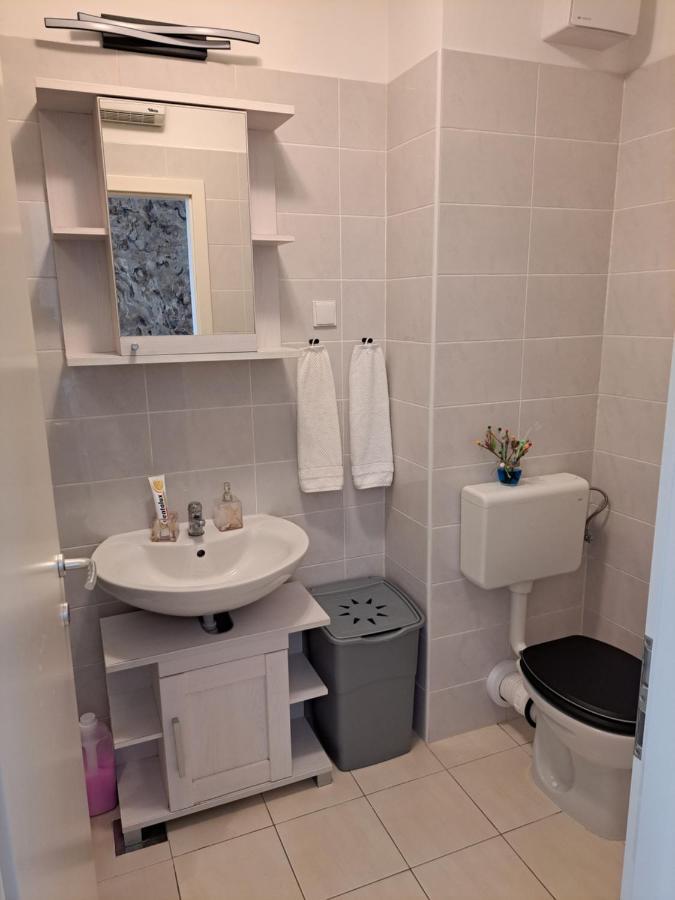 Mariposa, Apartment With Balcony, Private Parking In The Garage, Near The Biggest Shopping Center Mall Of Split Dış mekan fotoğraf